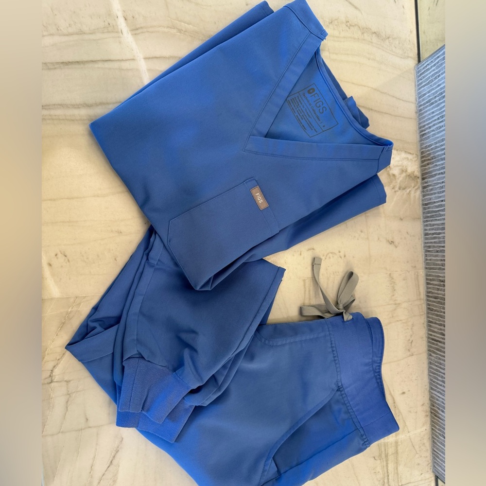 Figs Ceil Blue S/XS set